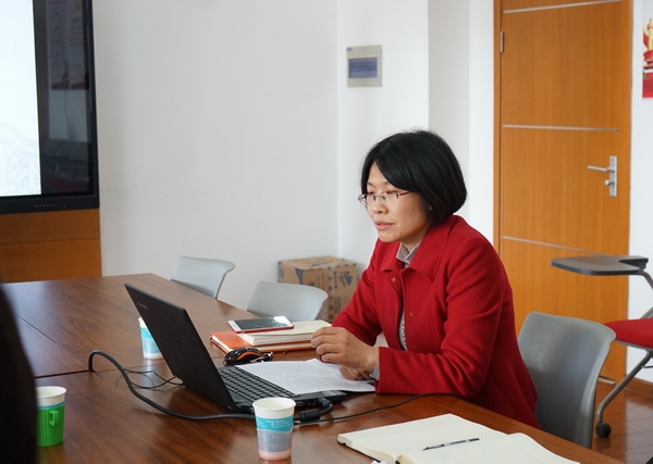 党委研究室韩晓燕副处长,党委宣传部欧阳永志老师分别就公文写作,院校